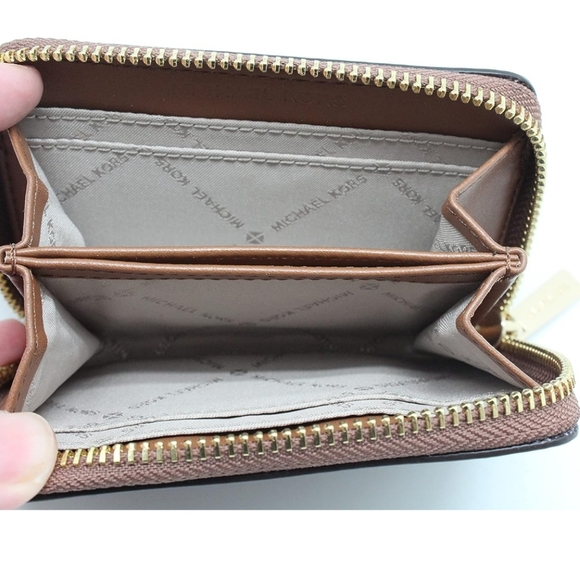 Michael Kors Jet Set Travel Medium Zip Around Card Case Wallet, Brown - Picture 4 of 4